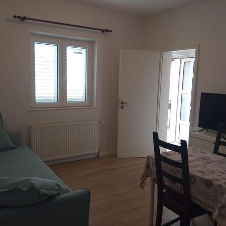 Vinka Apartment Сресер Екстериор снимка