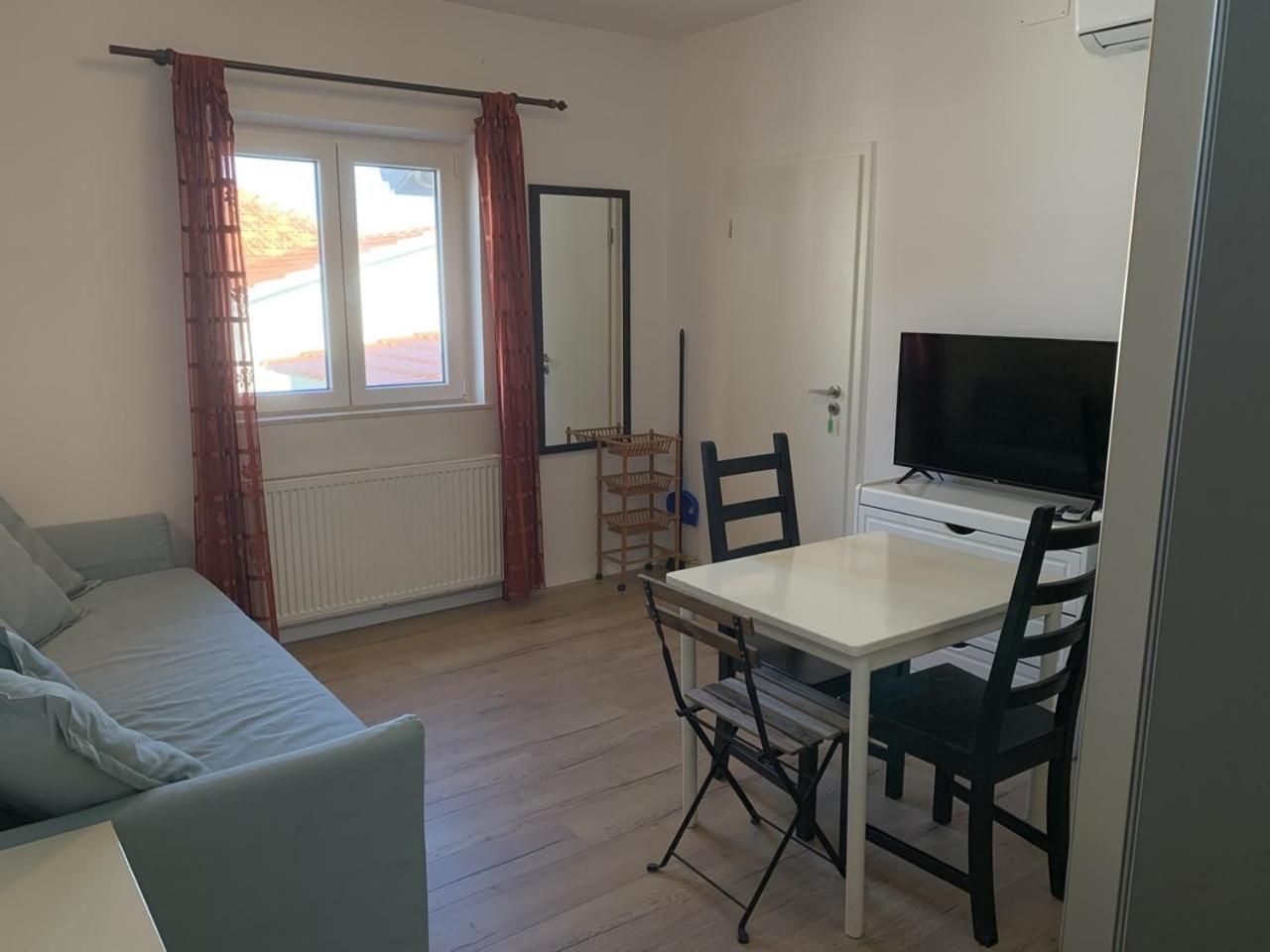 Vinka Apartment Сресер Екстериор снимка